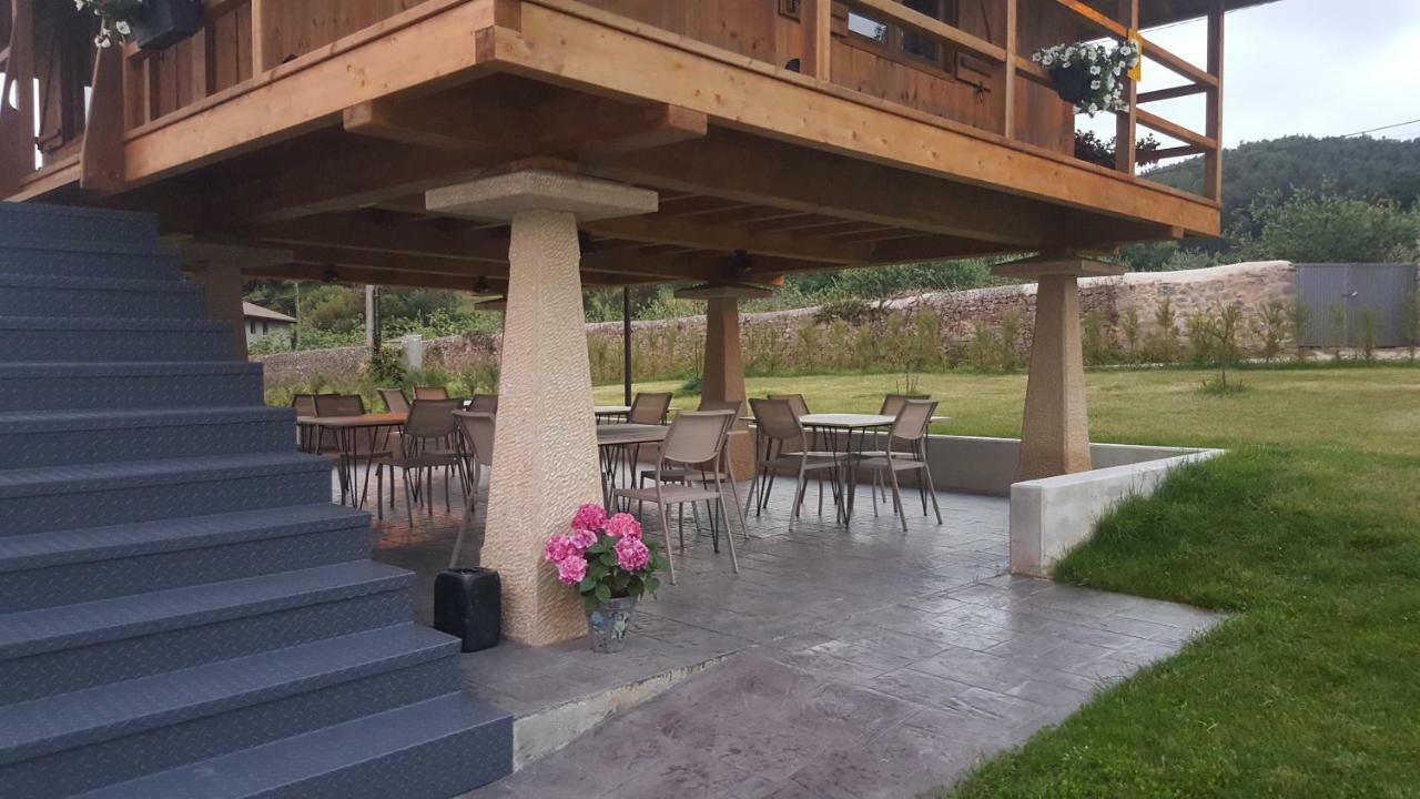 Apartamentos Valle De Irola Luanco Esterno foto